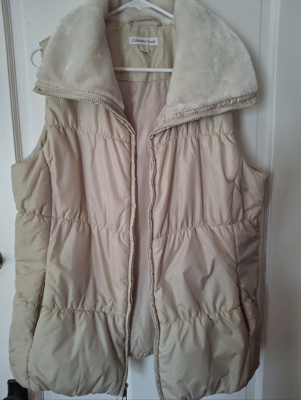 Coldwater Creek Cream Puffer Vest with Plush Faux Fur Collar XL